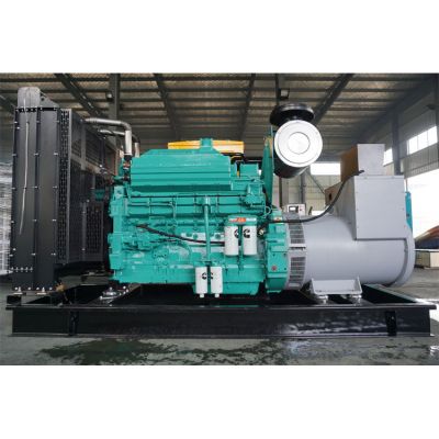 500kw重慶康明斯柴油發(fā)電機組-重慶康明斯6缸柴油機KTA19-G8柴油發(fā)電機組,缸徑/行程：159/159mm,柴油發(fā)電機組水冷發(fā)動機功率575KW,柴油發(fā)電機組配套馬拉松斯坦福發(fā)電機。廠價直銷歡迎選購：13773399855。
