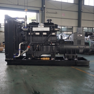 900kw上柴動(dòng)力柴油發(fā)電機(jī)組-上柴股份6缸柴油機(jī)6WTAA35-G31柴油發(fā)電機(jī)組,缸徑/行程：186/215mm,柴油發(fā)電機(jī)組水冷發(fā)動(dòng)機(jī)功率970KW,柴油發(fā)電機(jī)組配套馬拉松斯坦福發(fā)電機(jī)。廠價(jià)直銷(xiāo)歡迎選購(gòu)：13773399855。