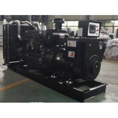 300kw上柴股份柴油發(fā)電機(jī)組-上柴動(dòng)力6缸柴油機(jī)SC12E480D2柴油發(fā)電機(jī)組,缸徑/行程：128/153mm,柴油發(fā)電機(jī)組水冷發(fā)動(dòng)機(jī)功率355KW,柴油發(fā)電機(jī)組配套馬拉松斯坦福發(fā)電機(jī)。廠價(jià)直銷(xiāo)歡迎選購(gòu)：13773399855。